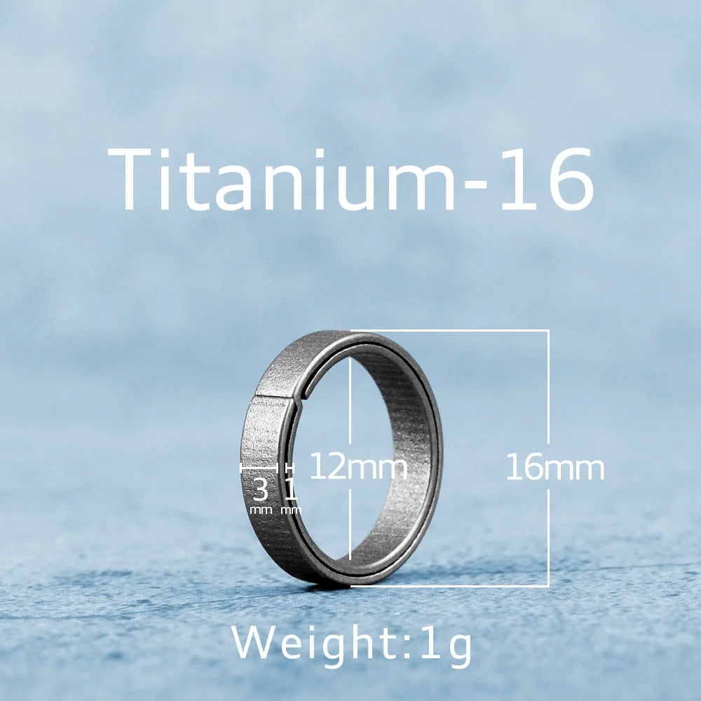 Brass Titanium Zirconium Stainless Steel Key Rings Keychains Buckle Man Luxury Car Keychain for Male Creativity Gift Wholesale