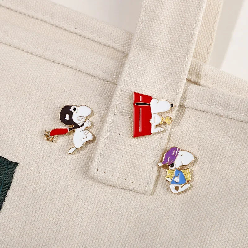 Snoopy Woodstock Metal Badge