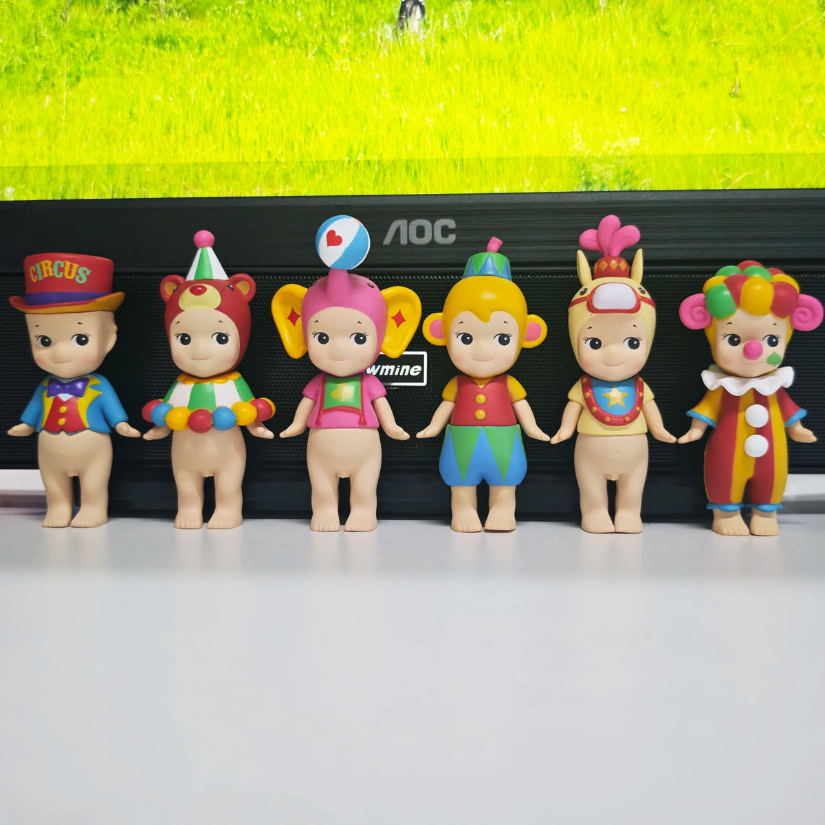 Cute Sonny Blind Box Toys Circus Series Anime Mini Figure Model Cute Ornament Collection Mysterious Birthday Christmas Gifts