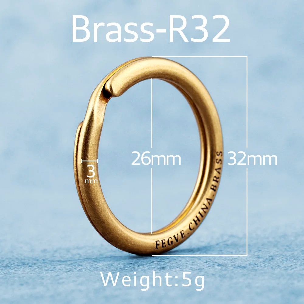 Brass Titanium Zirconium Stainless Steel Key Rings Keychains Buckle Man Luxury Car Keychain for Male Creativity Gift Wholesale