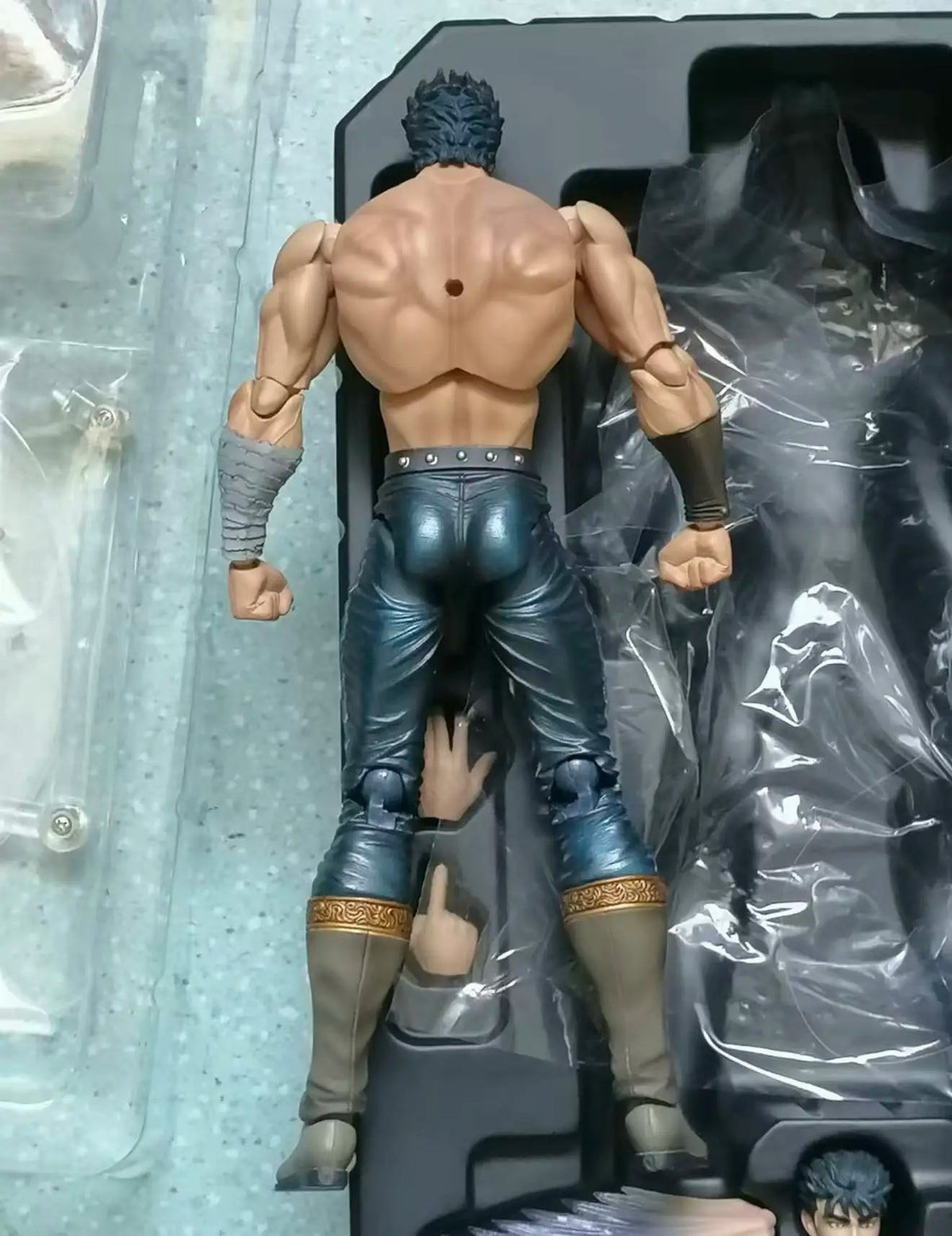 In Stock 100% Original Medicos JOJO Hokuto No Ken Kenshiro Fist Of Tie North Star Action Figures Anime Model Toys Collection