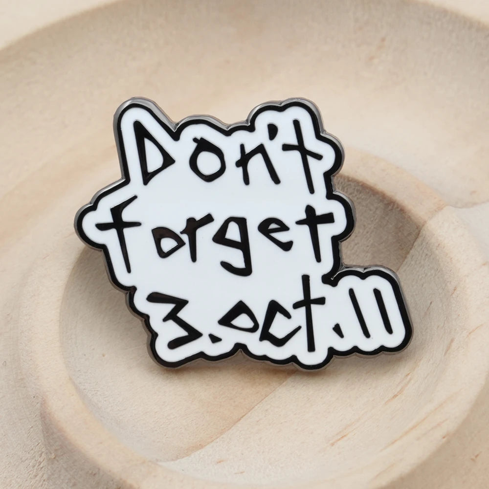 Fullmetal Alchemist 3.Oct.11 Enamel Pin
