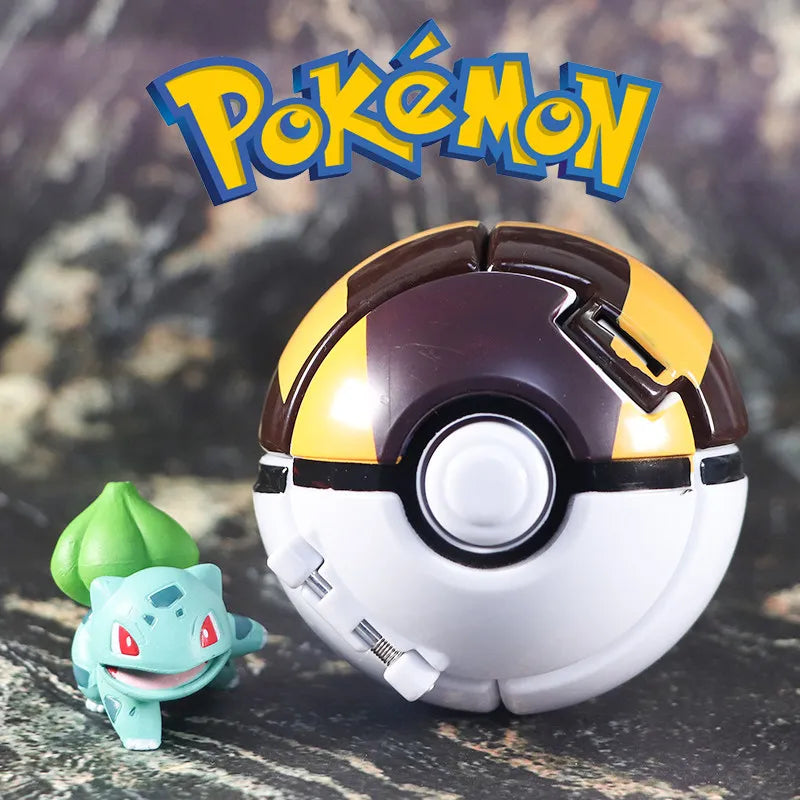 Pokémon Poké Ball Figurine