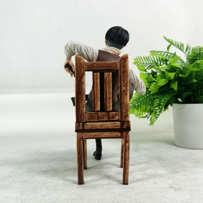 18cm Anime Attack On Titan GK Captain Levi Ackerman Sitting Figure High-Quality Statue Collectible Model Toy Desktop Decor Gift