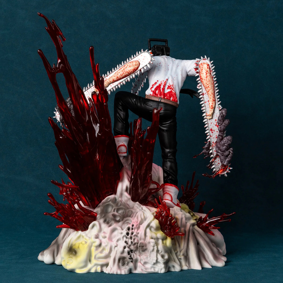 Chainsaw Man Denji Statue