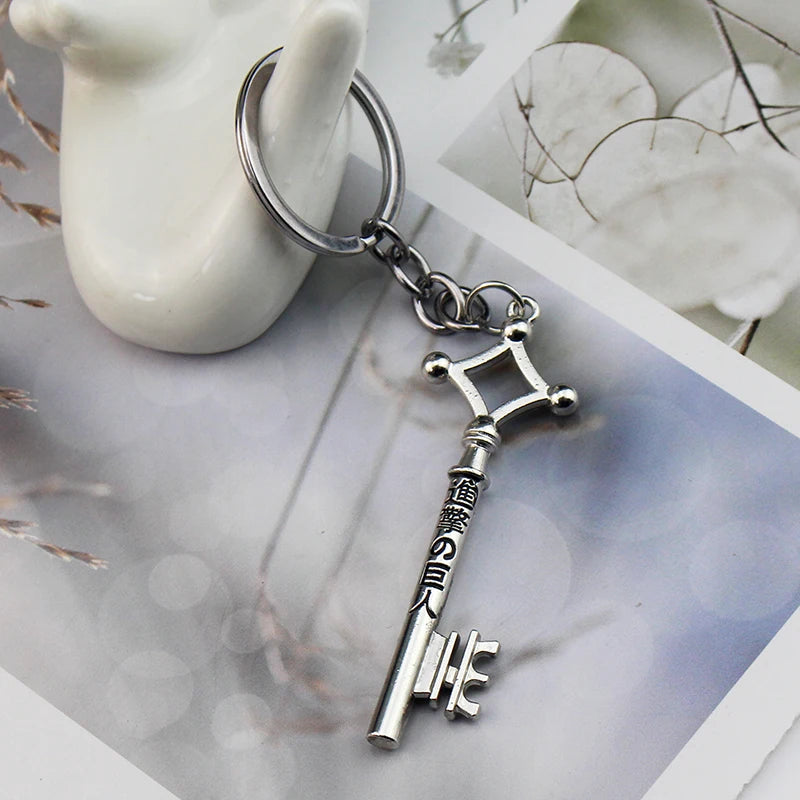Anime Attack On Titan Shingeki no Kyojin Keychain Pendant Key Chain Scouting Legion Emblem Cosplay Jewelry Gift for Women Men