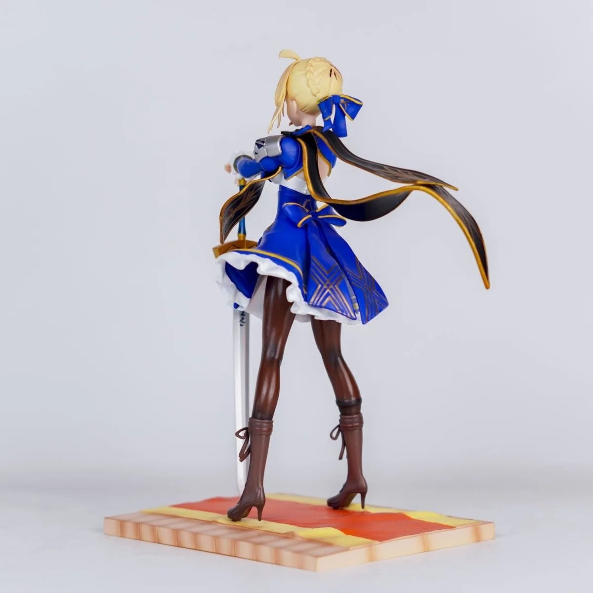【C4 STUDIO】24cm/9.45 Inch Anime Saber Fate/stay night GK Altria Pendragon Figure Standing Statue Collectible Model Toy Gift