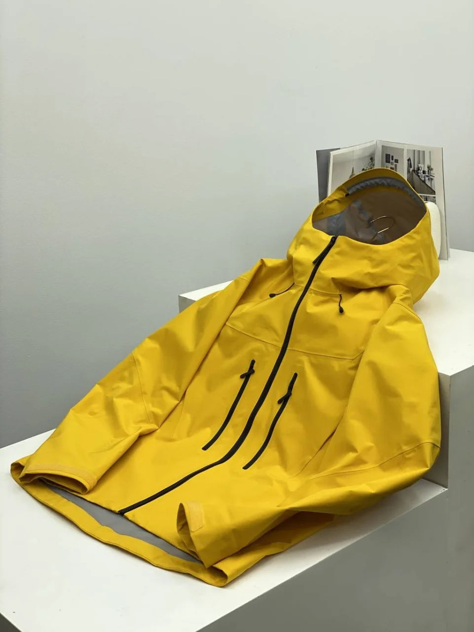 Arc SV Bird Windbreaker