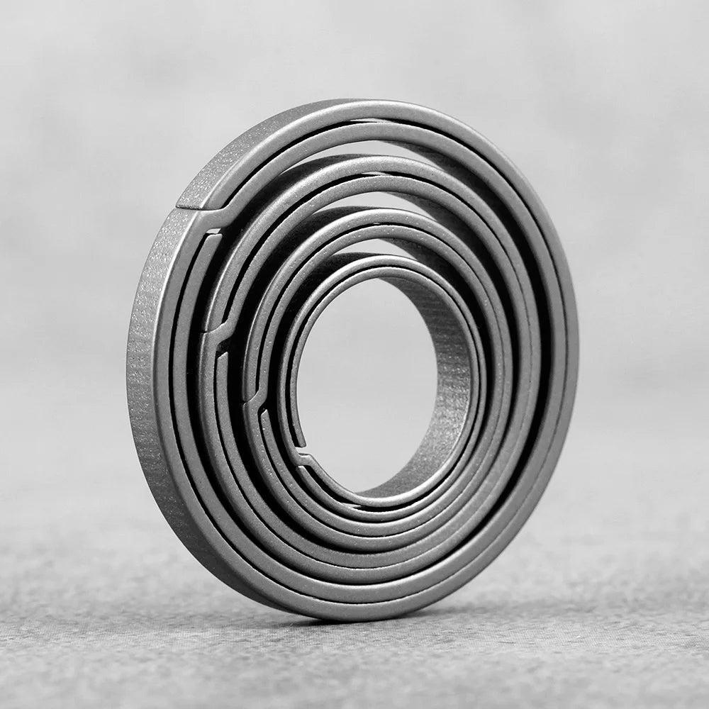 Real Titanium Alloy Key Rings Keychains Buckle Pendant Super Lightweight Man Car Keychain for Male Creativity Gift Wholesale