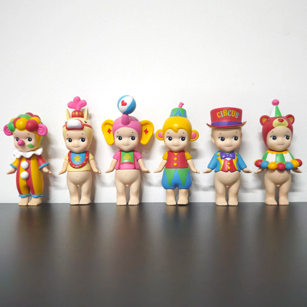 Cute Sonny Blind Box Toys Circus Series Anime Mini Figure Model Cute Ornament Collection Mysterious Birthday Christmas Gifts