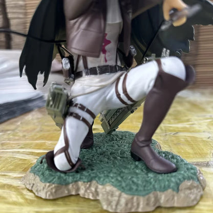 18CM Anime Figure Attack On Titan Levi Ackerman Fortitude Sword Detachable Model Toy PVC Special Edition Scene Bloody Battle