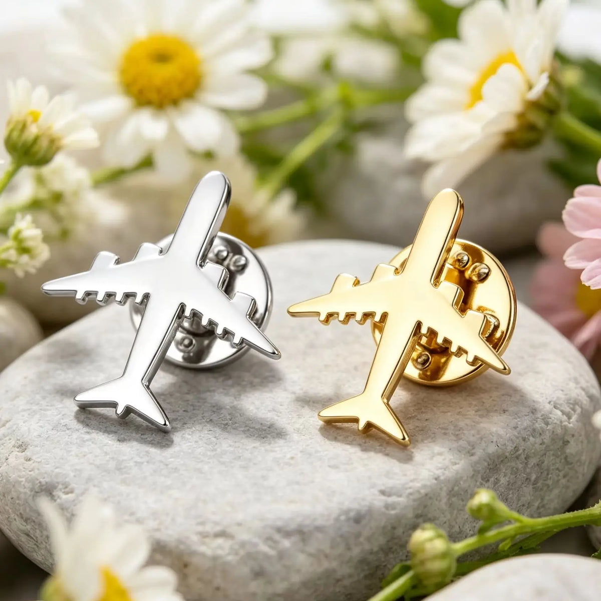 Lucktune Airplane Brooch Airplane Pins for Clothes Stainless Steel Adjustable Aviation Pilot Gift Travel Accessory Pin Aviacion