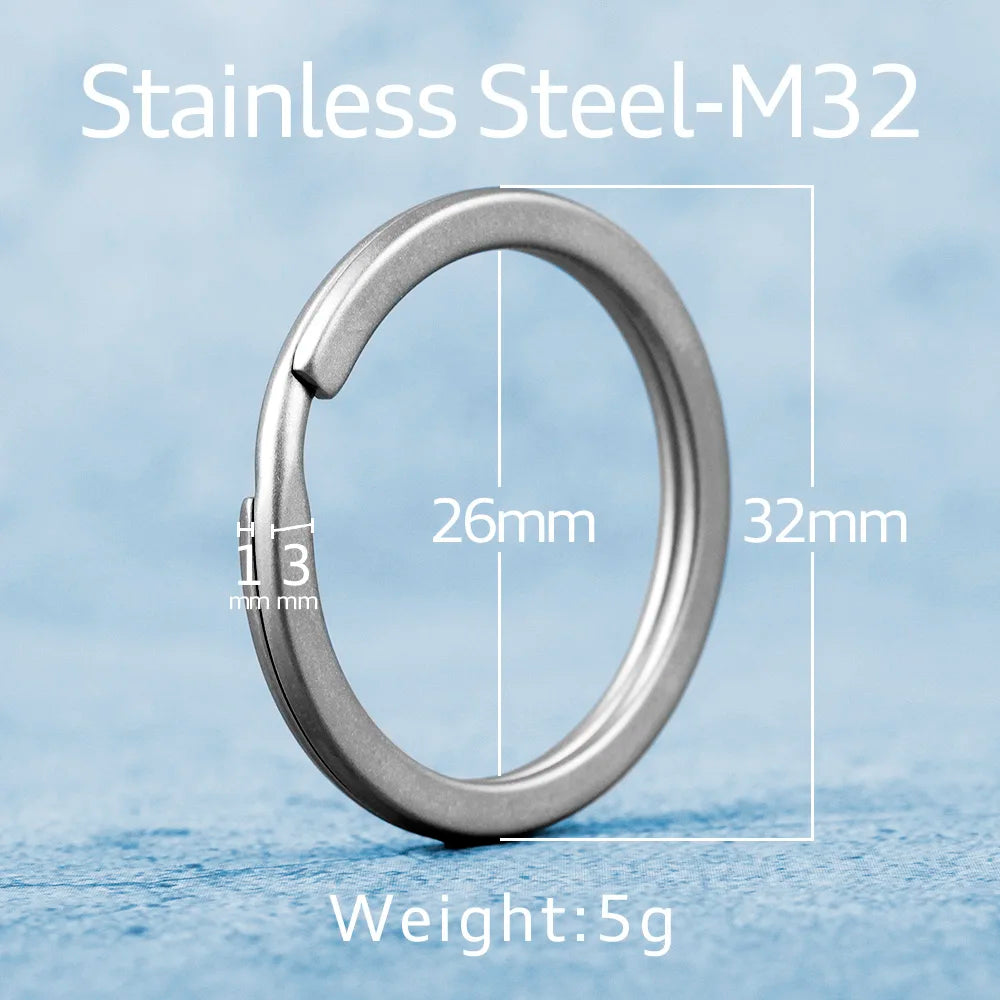 Brass Titanium Zirconium Stainless Steel Key Rings Keychains Buckle Man Luxury Car Keychain for Male Creativity Gift Wholesale
