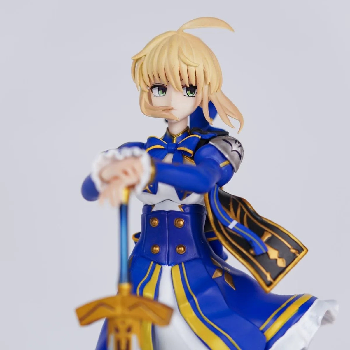 【C4 STUDIO】24cm/9.45 Inch Anime Saber Fate/stay night GK Altria Pendragon Figure Standing Statue Collectible Model Toy Gift