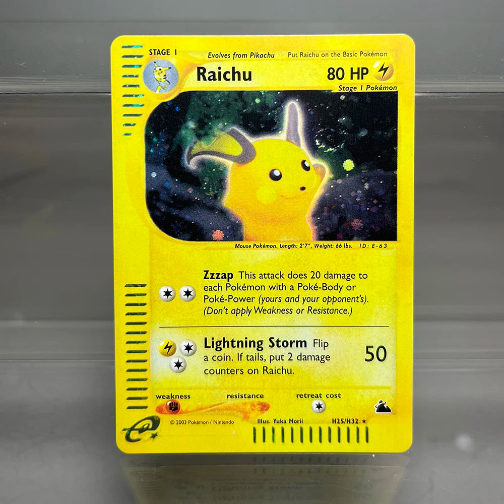 Pokémon Charizard Foil Card